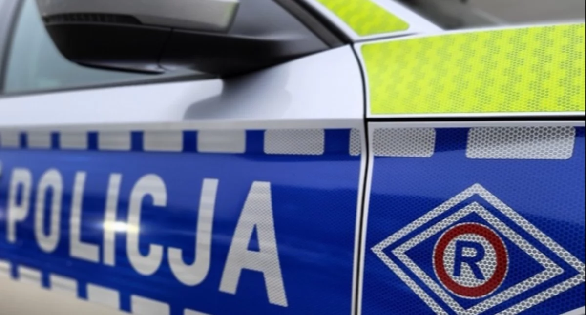 Wypadek drogowy, Poważny wypadek trasie Tuchola Tleń latka została przetransportowana szpitala - zdjęcie, fotografia