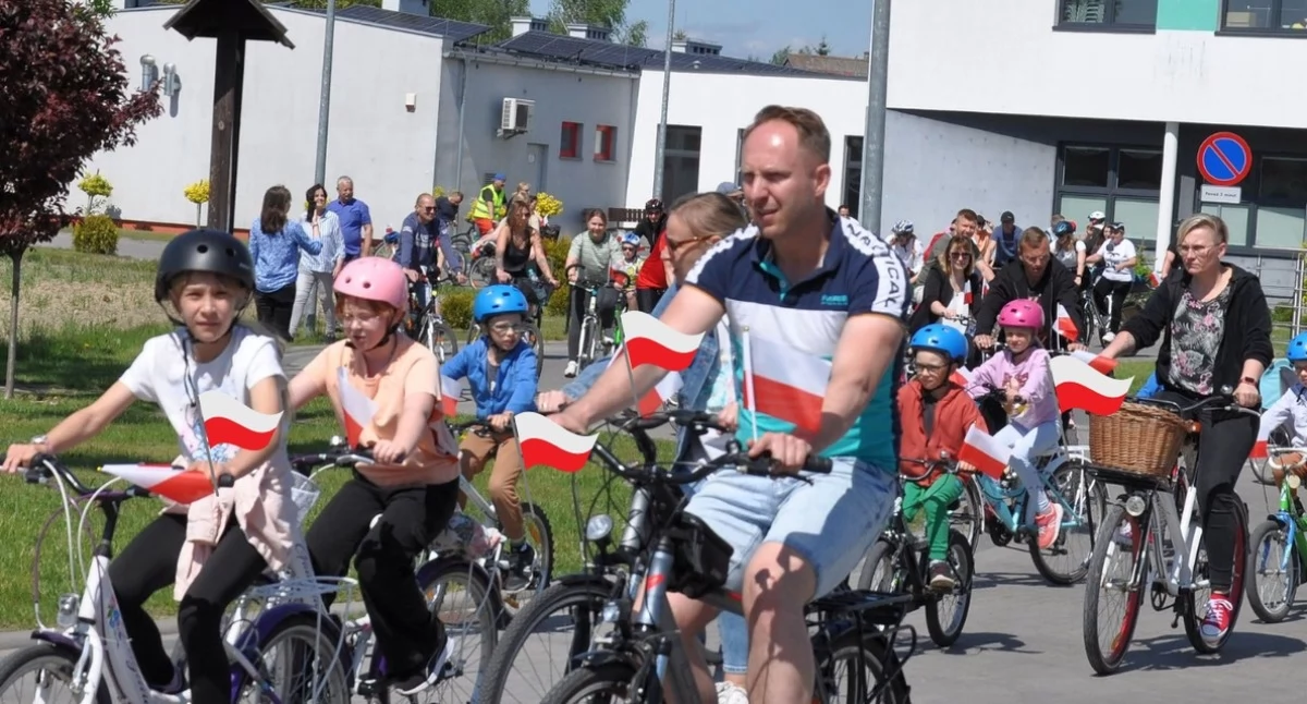 Czas wolny, Rodzinny Rowerowy Pruszczu „To zawody wspólna przygoda” - zdjęcie, fotografia