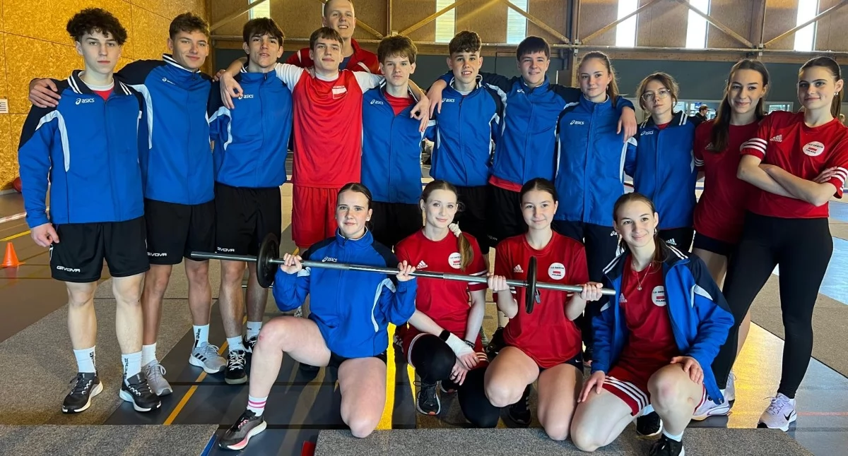 Sport szkolny, Liceum Ogólnokształcące Świeciu wygrywa międzynarodowe zawody Bardzo dobry występ Francji - zdjęcie, fotografia