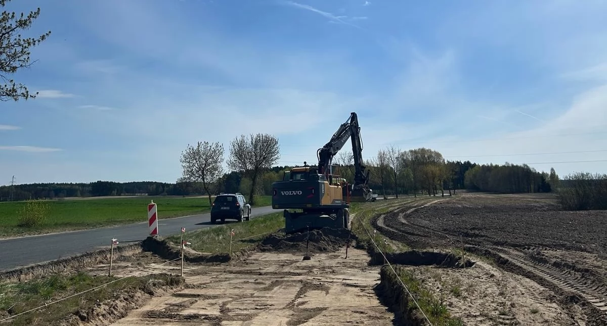 Inwestycje, budowa ścieżki rowerowej Świekatowo Tuszyny Kiedy zakończenie - zdjęcie, fotografia