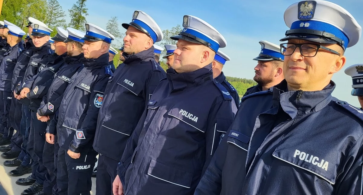 Akcja policji, Policjanci całego województwa zjechali Świecia Rywalizowali tytuł najlepszego - zdjęcie, fotografia
