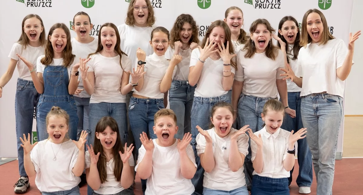 Koncert, Koncert okazji Matki Pruszczu Zapowiedź wydarzenia - zdjęcie, fotografia