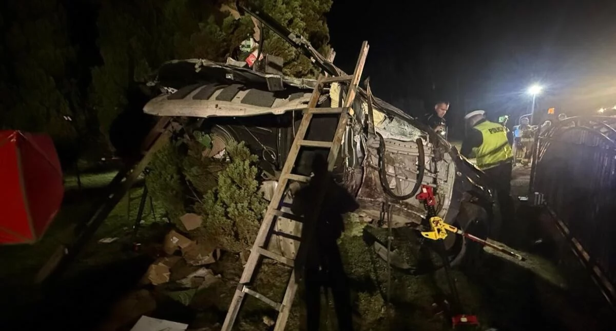 Wypadek drogowy, Koszmarny wypadek powiecie świeckim żyje latek - zdjęcie, fotografia