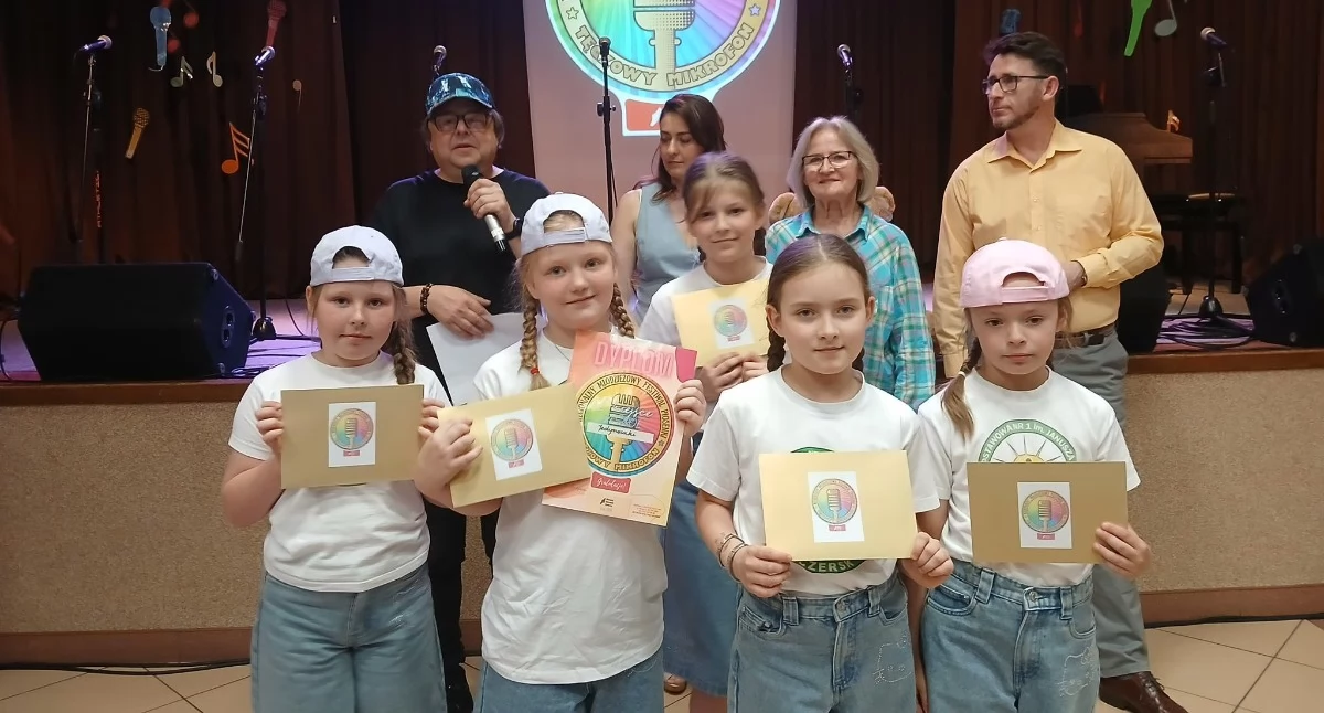 Festiwale, Regionalny Młodzieżowy Festiwal Piosenki „Tęczowy Mikrofon” Znamy laureatów - zdjęcie, fotografia