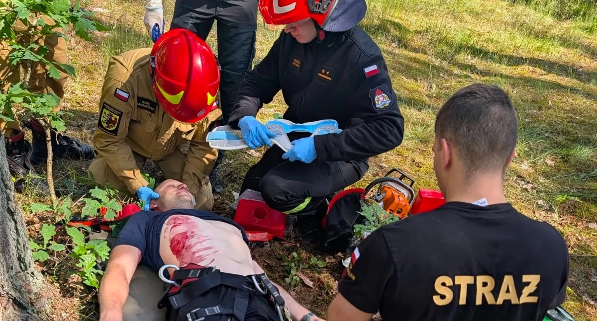 Akcja straży, wypadek działania związane ratowaniem dzieci Strażacy rywalizowali Świeciu [ZDJĘCIA] - zdjęcie, fotografia