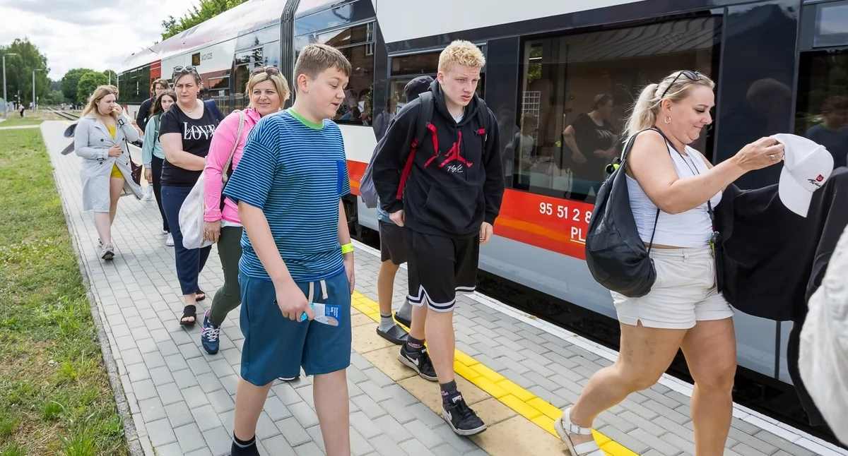 Komunikacja, Rusza wakacyjny pociąg „Borsuk” Tleniu odbędzie piknik inauguracyjny - zdjęcie, fotografia