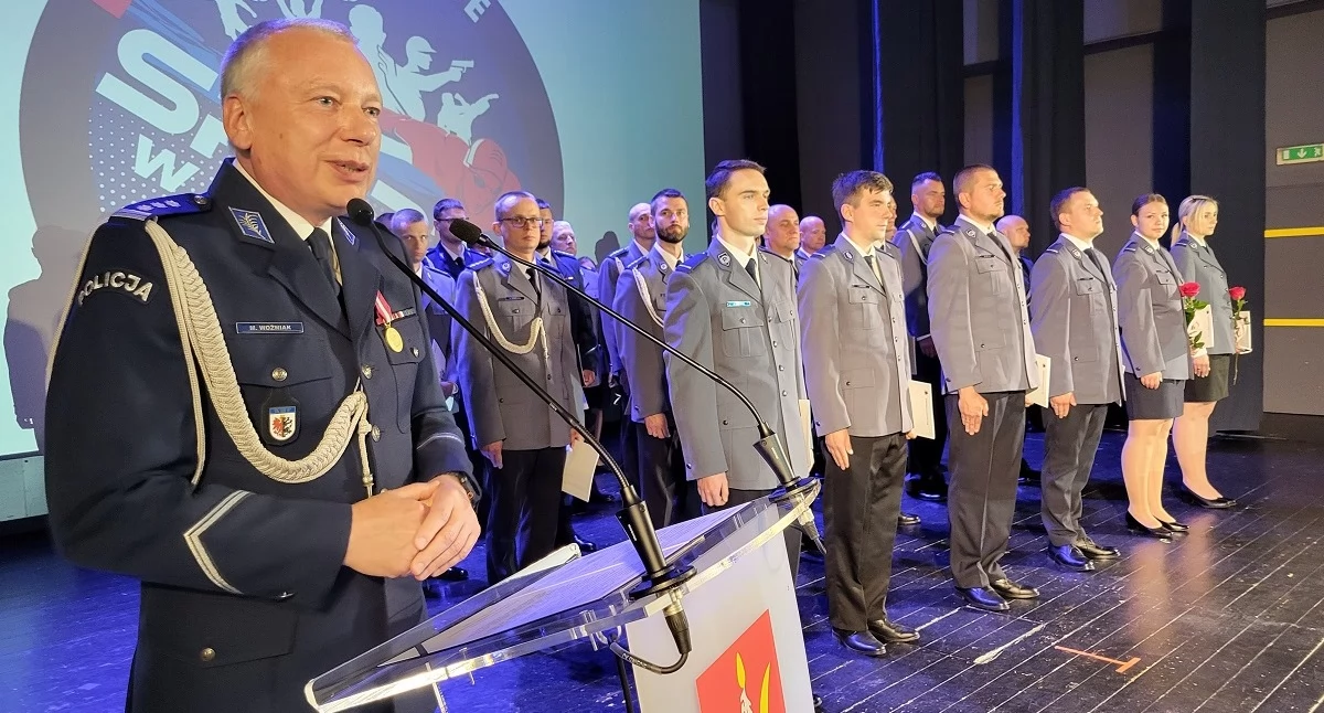 Akcja policji, Święto Policji Świeciu Wręczono awanse [ZDJĘCIA] - zdjęcie, fotografia