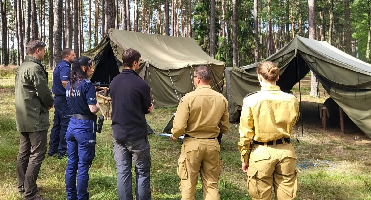 Akcja policji, Obozowiska lupą służb Trwają wzmożone kontrole - zdjęcie, fotografia