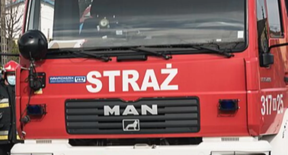 Akcja straży, Uwaga! Duża plama oleju powiecie świeckim miejscu działają służby - zdjęcie, fotografia