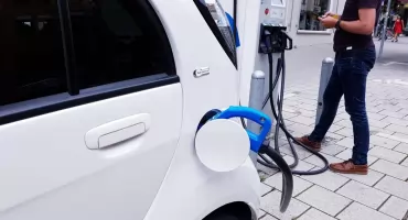Nawet 40 tys. zł dopłaty do zakupu samochodu elektrycznego. Rusza program „NaszEauto”
