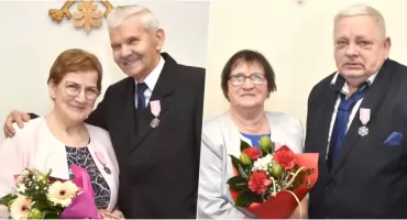 Złote Gody par z gminy Jeżewo. Były życzenia, gratulacje i medale [ZDJĘCIA]
