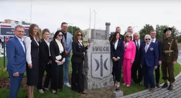 Sporo działo się w tym tygodniu w gminie Świecie. Podpisanie umowy partnerskiej, nadanie imienia rondu, otwarcie Deczna [WIDEO]