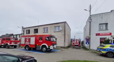 Strażacy dostali wezwanie do zadymienia w mieszkaniu. Wiadomo, co było przyczyną
