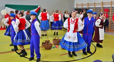 Uroczystość w szkole w Przysiersku. Okazją jubileusz 80-lecia placówki