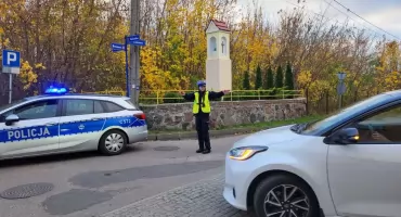 Niebawem rozpocznie się „Akcja znicz”. Na drogach będzie więcej policji