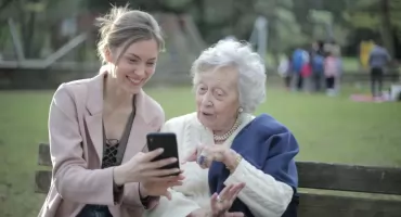 Seniorze nie daj się oszukać! Zobaczcie wyjątkowy spot profilaktyczny