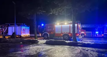 Pożar w zakładach mięsnych. Na miejsce skierowano wiele zastępów