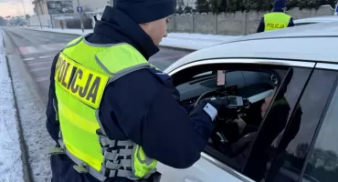 Istotne zmiany w przepisach ruchu drogowego. Warto sprawdzić
