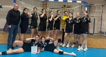 Sukces piłkarek ręcznych ze Świekatowa. Awans do półfinału