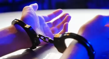 Internetowy oszust ze Świecia skazany. Dominik K. odbywa już karę więzienia w innej sprawie