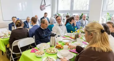 Wielkanocne spotkanie z podopiecznymi Środowiskowego Domu Samopomocy w Świeciu. „To ważny moment”