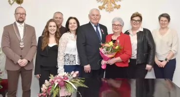 Halina i Roman Nawroccy poznali się na urodzinowej prywatce. Niedawno świętowali 50-lecie pożycia małżeńskiego