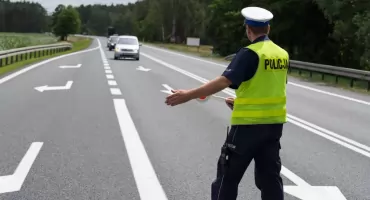 Weekend majowy na drogach województwa. 14 wypadków, w których zginęła jedna osoba  