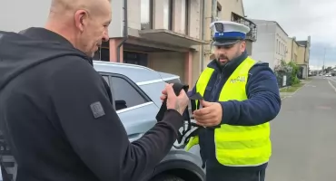 Policjanci wręczali upominki. Bo liczy się bezpieczeństwo