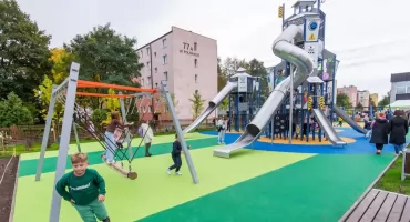 Place zabaw w Świeciu są niebezpieczne? Radny składa interpelację