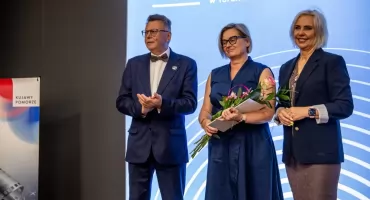Beata Szymańska z nagrodą marszałka. Spore wyróżnienie dla dyrektor Miejskiej Biblioteki Publicznej 