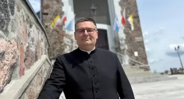 Święcenia biskupie ks. Przemysława Szulca. Znana jest data
